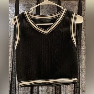 Women’s top never worn